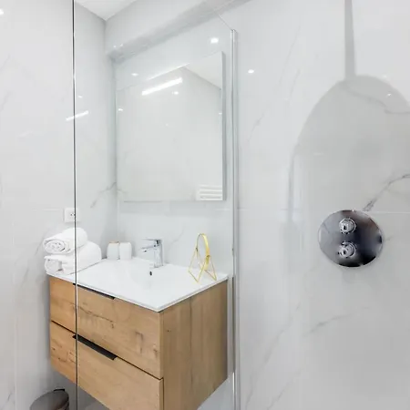 1-br 5 Min On Foot From The Croisette